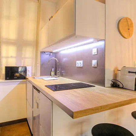 Dify Ainay Apartment