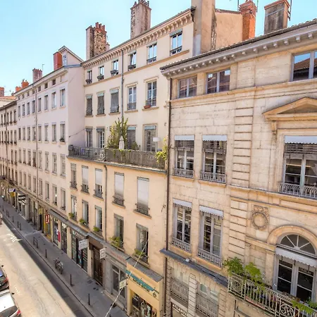 Dify Ainay Appartement *